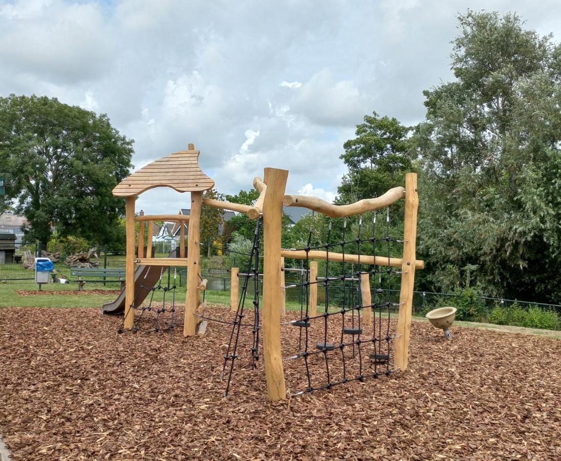 Huisje Finn, Met Grote Tuin En Veel Privacy Dirkshorn Eksteriør billede